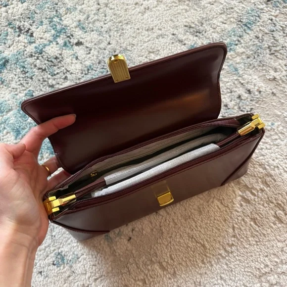 Cuiab Reddish Brown Shoulder Bag - Picture 8 of 13